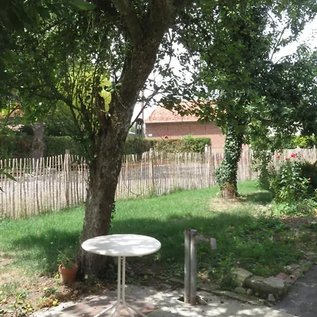בית נופש Chez Irene *